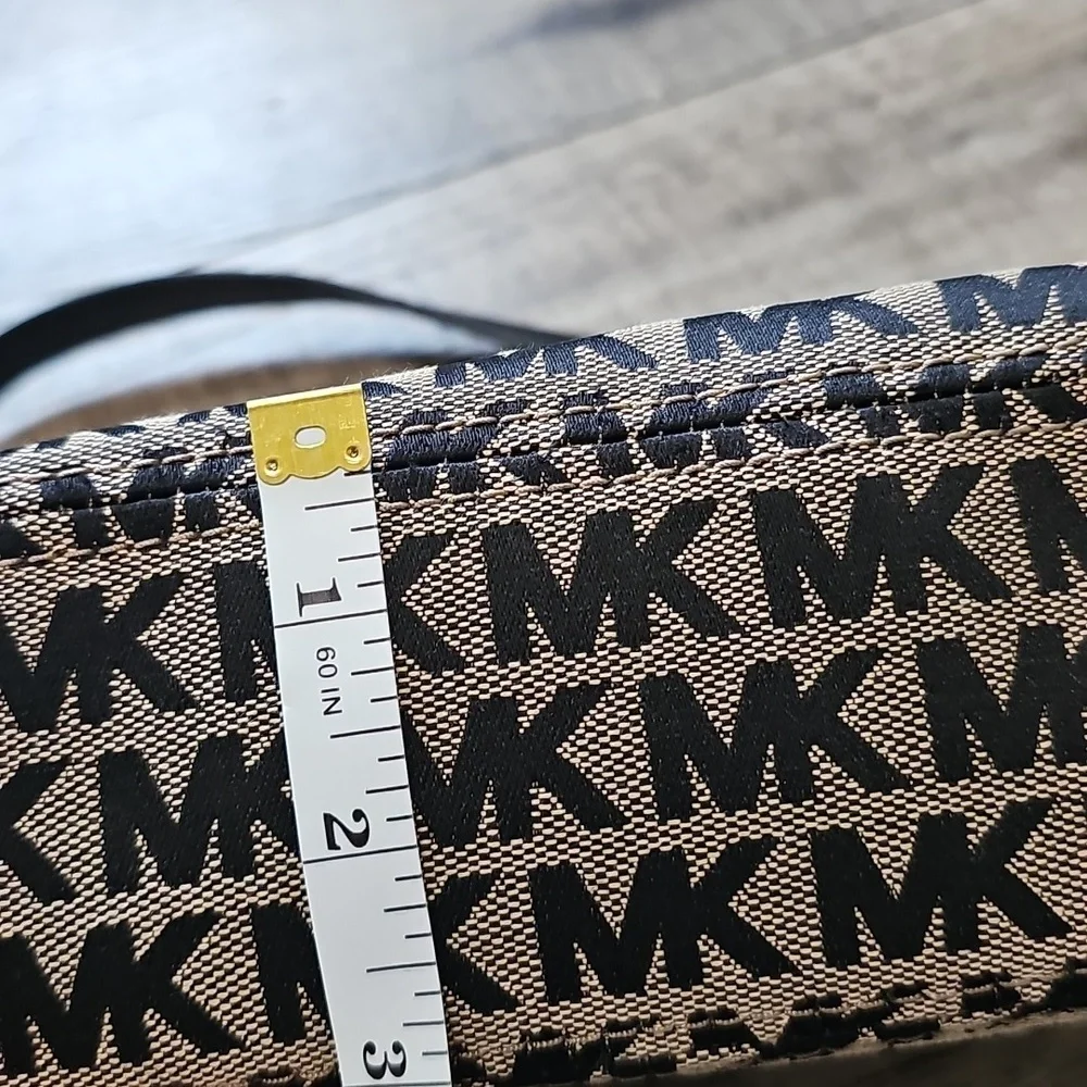 Michael Kors Bedford Flap Crossbody Signature khaki black Bag